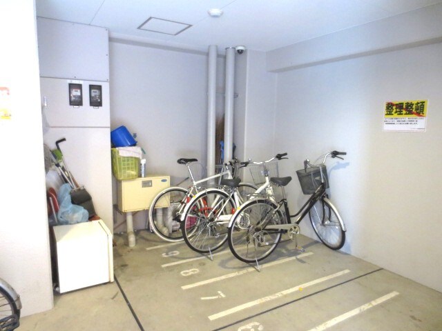 駐輪場 ＥＲコ－ト王子公園