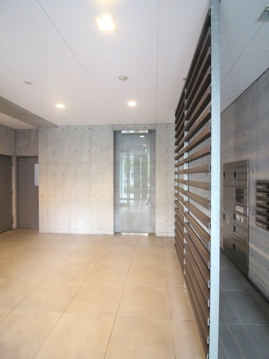 エントランス部分 ジュネ－ゼ野田エコ－ル(２０２)