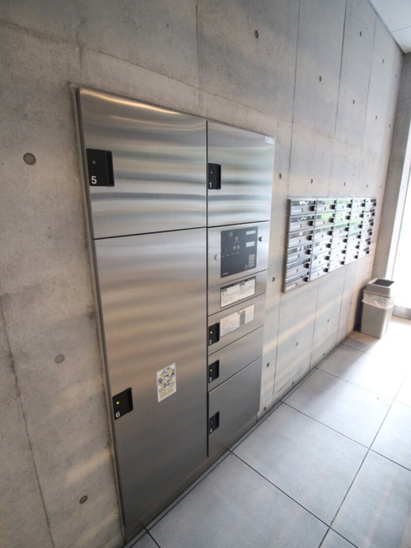 エントランス部分 ジュネ－ゼ野田エコ－ル(２０２)