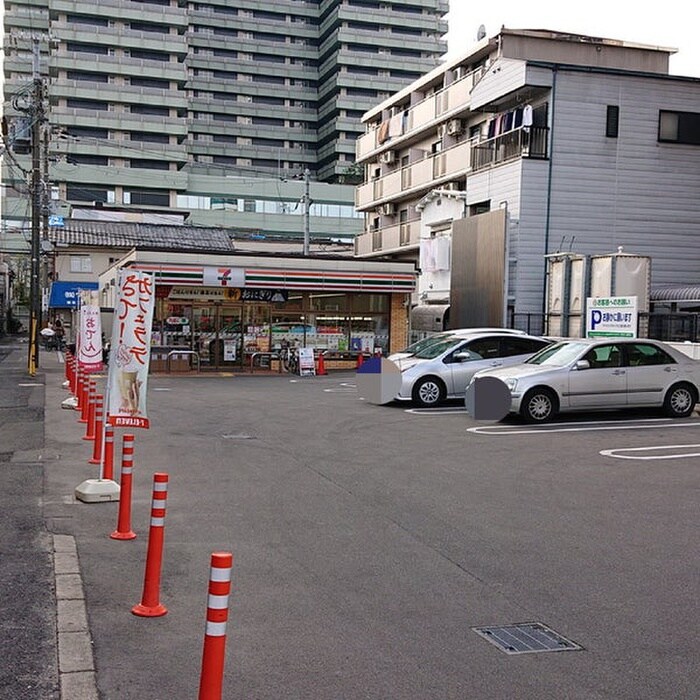 セブンイレブン(コンビニ)まで30m セトマンション