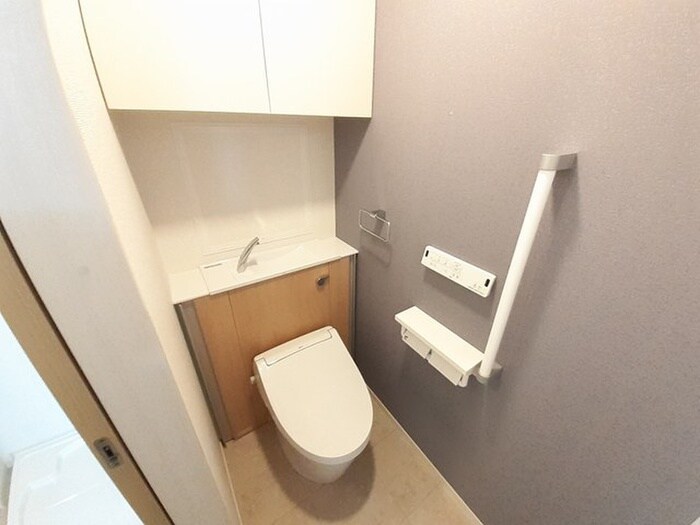 トイレ ECO　GLANZ