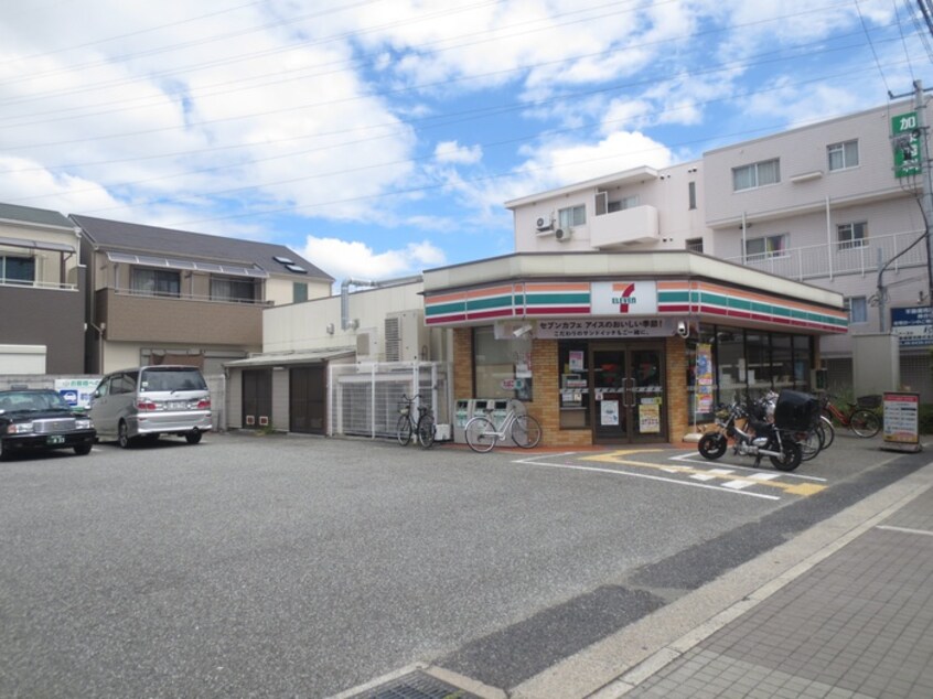 セブンイレブン(コンビニ)まで350m プレセアンス立花