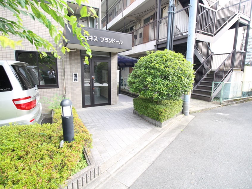 駐輪場 ジュネス・ブランド－ル