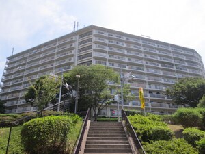 アパルトマン北千里(202)