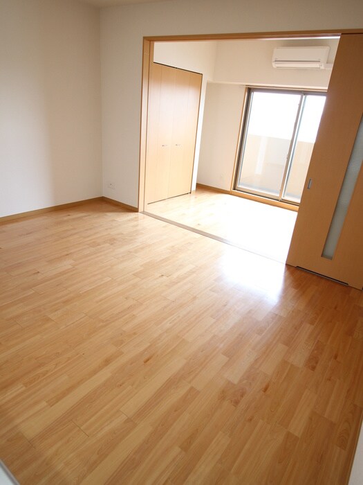 居室 シャルマン