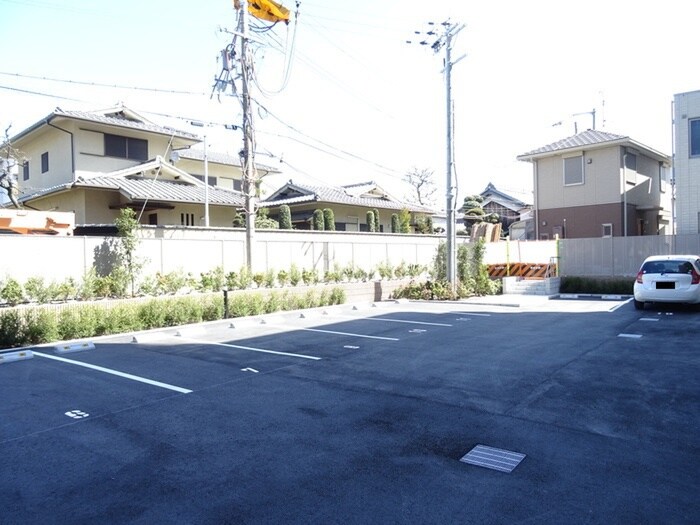 駐車場 シャルマン