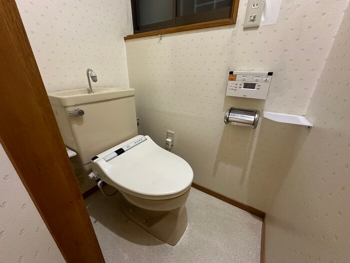 トイレ 総持寺駅前貸家