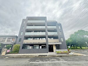 ＬＵＺ　ＫＯＢＥ