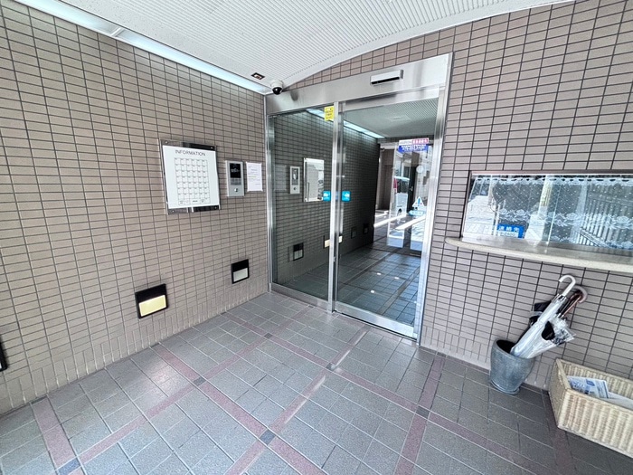 エントランス部分 リーガル京都五条烏丸(406)