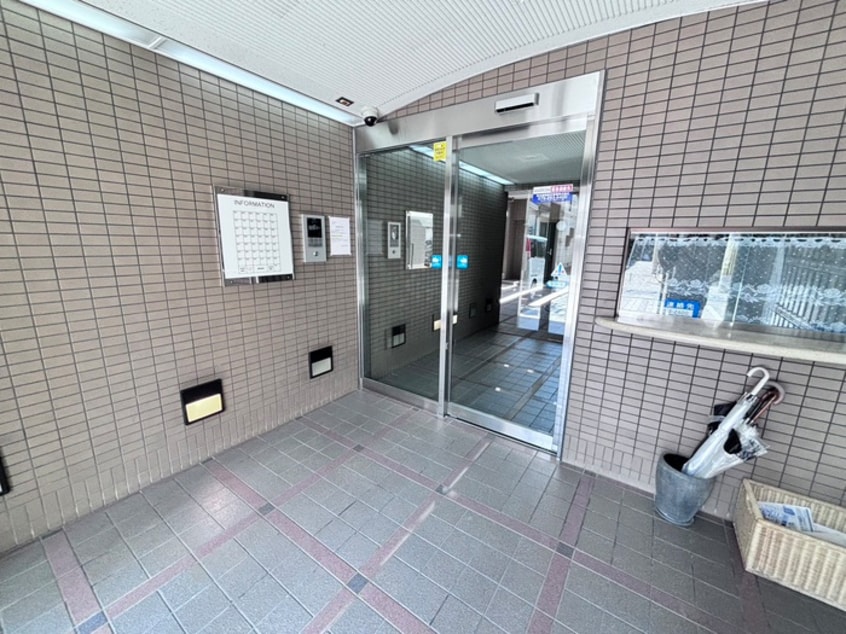 エントランス部分 リーガル京都五条烏丸(406)