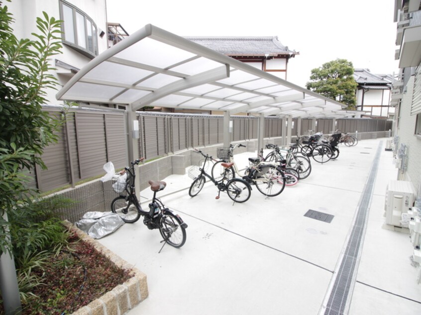 駐輪場 シャンブルドシャーム