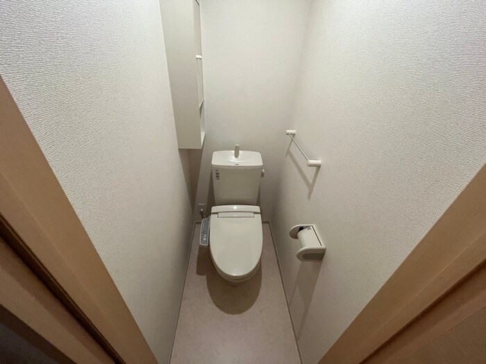 トイレ サニーコート初町