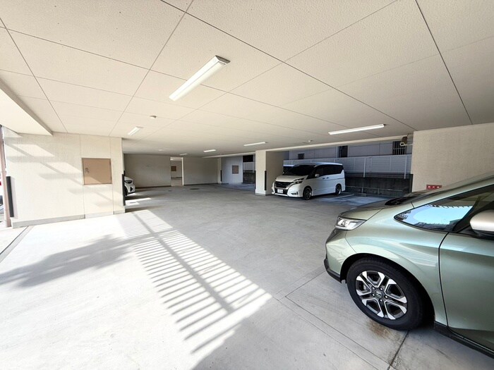 駐車場 ラフィーネフォレスタ