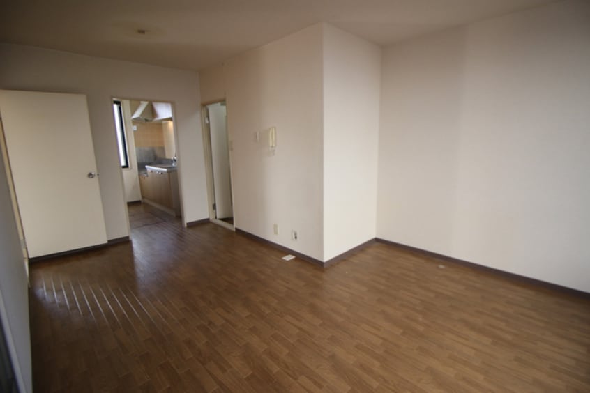 居室 ｺｰﾗﾙｺｰﾄﾐﾂﾏﾂＡ棟