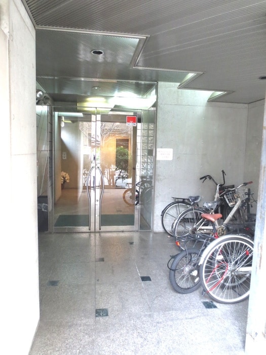 エントランス部分 ラメゾンフジ