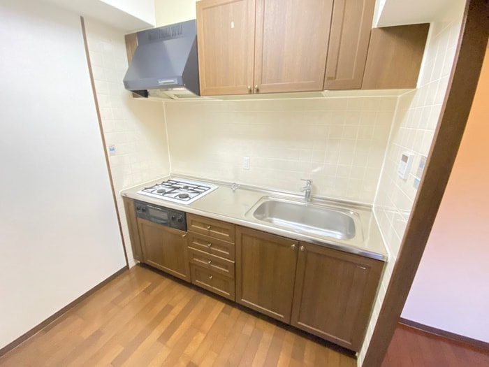 キッチン ﾘｰｶﾞﾙ神戸元町(201)