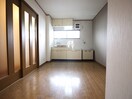 居室 松田ハイツ