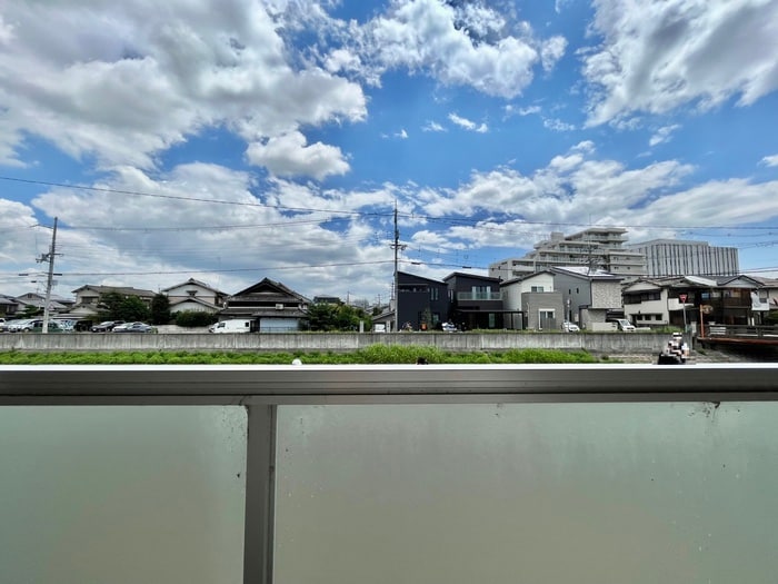 室内からの展望 ｼｬｰﾒｿﾞﾝ北本町