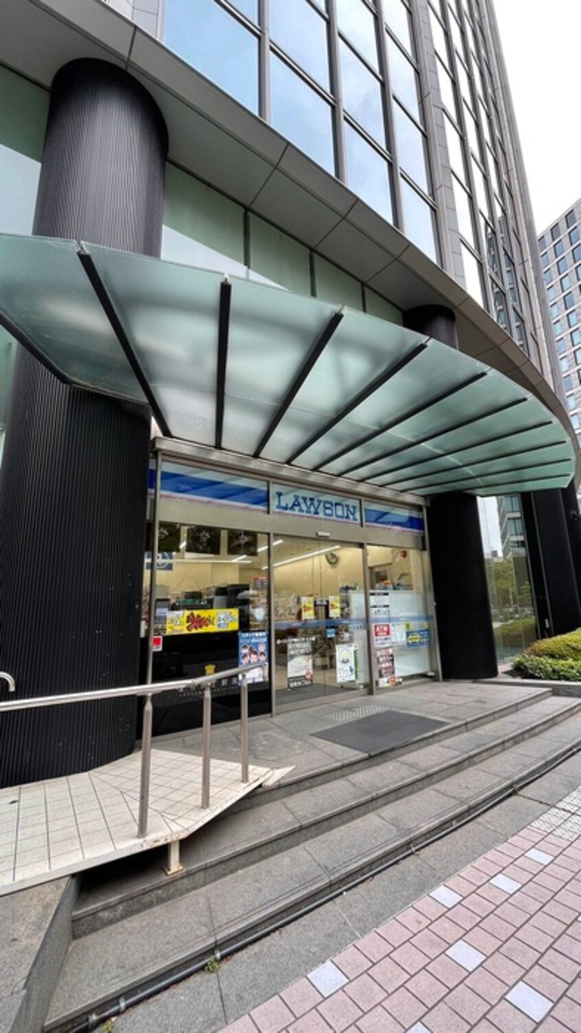 ローソン　江戸堀センタービル店(コンビニ)まで115m エスリード中之島SOUTH(1208)