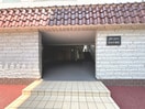 エントランス部分 ﾆﾁﾓｸﾞﾘ-ﾝﾀｳﾝ10番館(815)