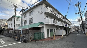 シャルマンコーポ塚口(201)