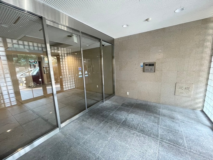 エントランス部分 アスライフ湊川公園