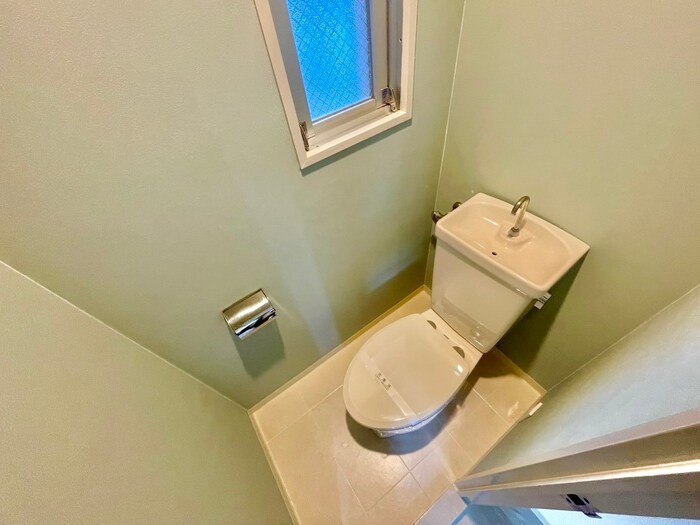 トイレ サンシャイン御幸