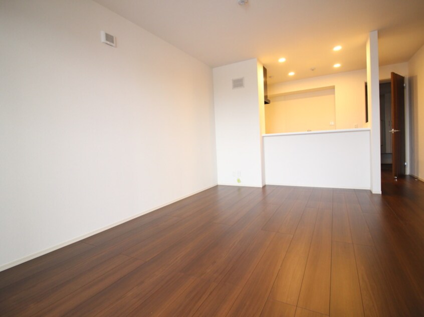 居室 サンウェルズ水尾