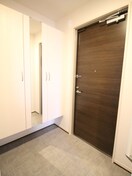 玄関 サンウェルズ水尾