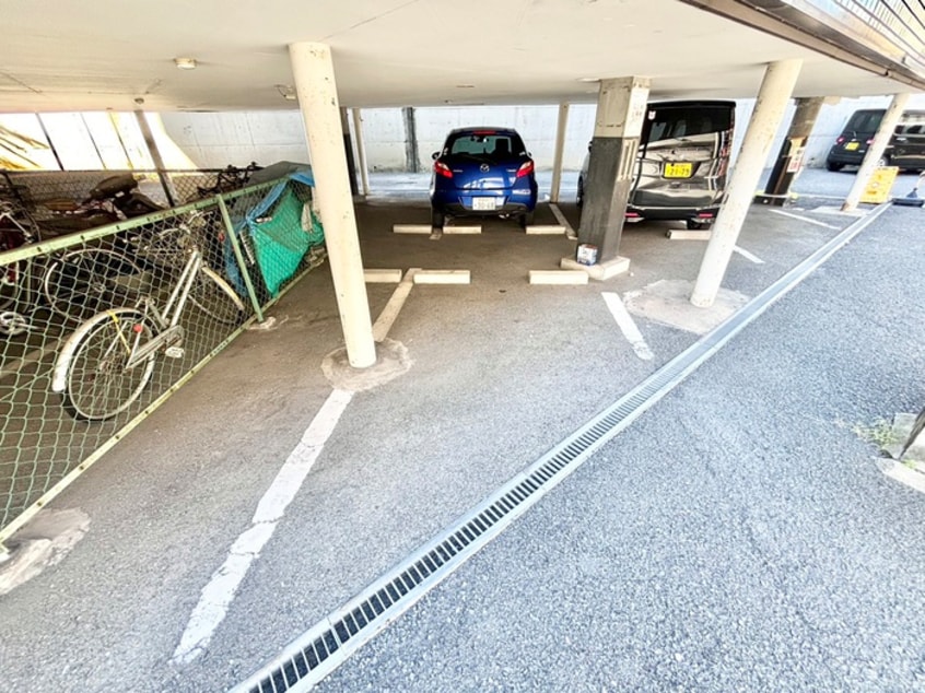 駐車場 桜園ロイヤルライフ