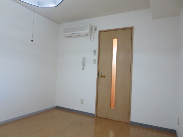 居室 オーナーズマンション鉢塚