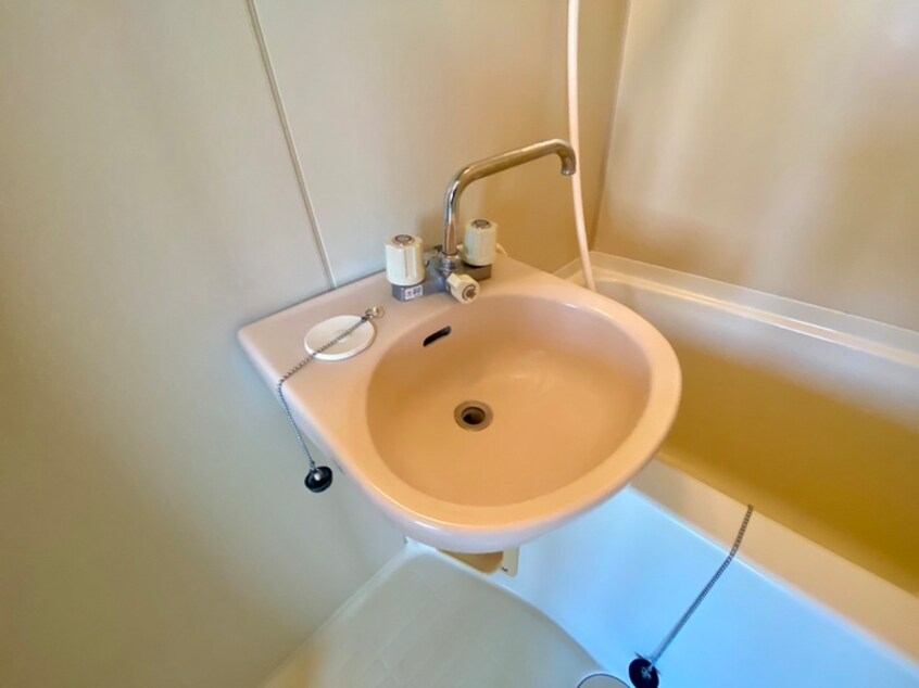 キッチン ヴァイオレット出来島