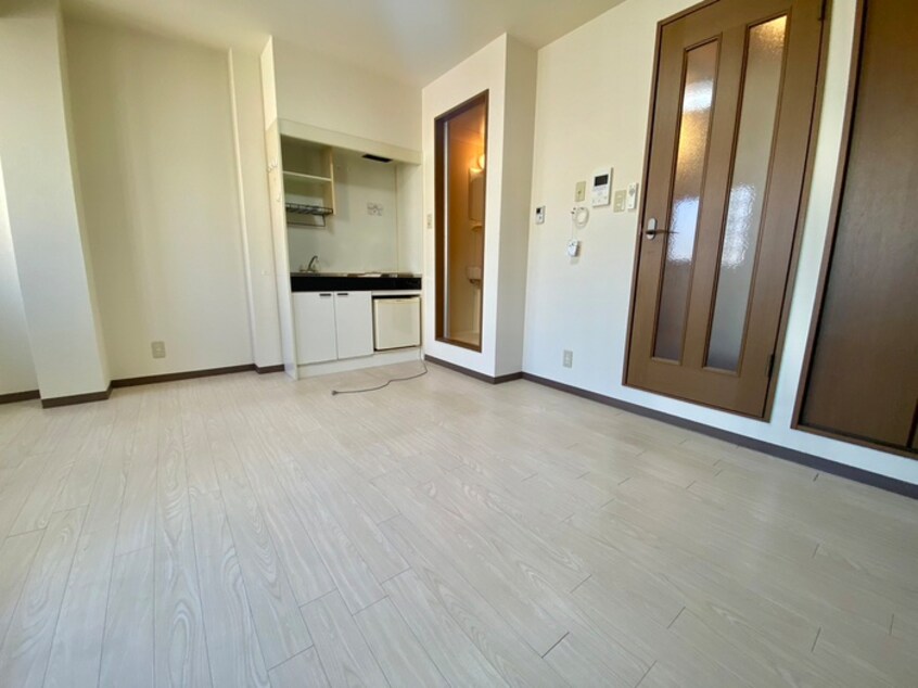 居室 ヴァイオレット出来島