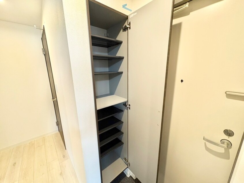 靴箱 アイリス寝屋川