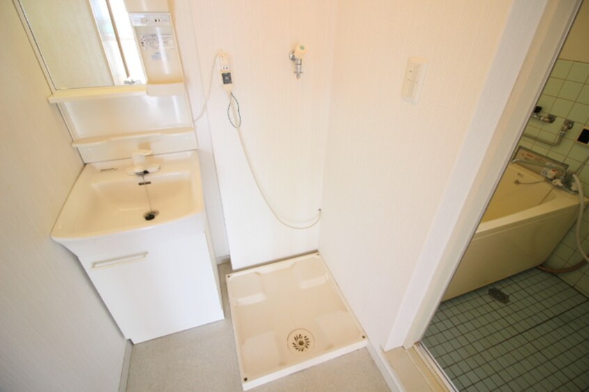 洗濯機置場 緑地公園第一ﾀﾞｲﾔﾓﾝﾄﾞﾏﾝｼｮﾝ(401)