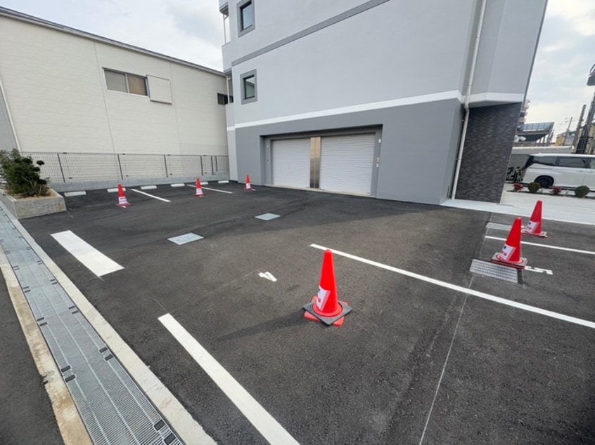 駐車場 GLUCK MAISON F-TOYONAKA XV