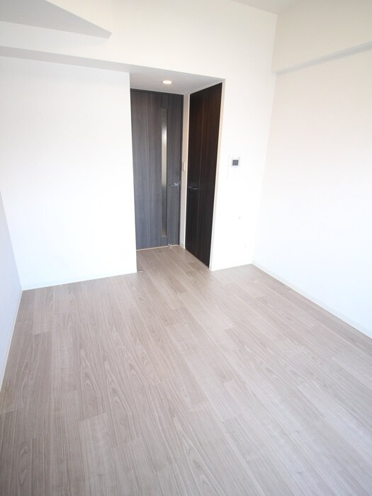 居室 ﾌﾟﾚｻﾝｽ新大阪ｲｵﾘｱ(902)