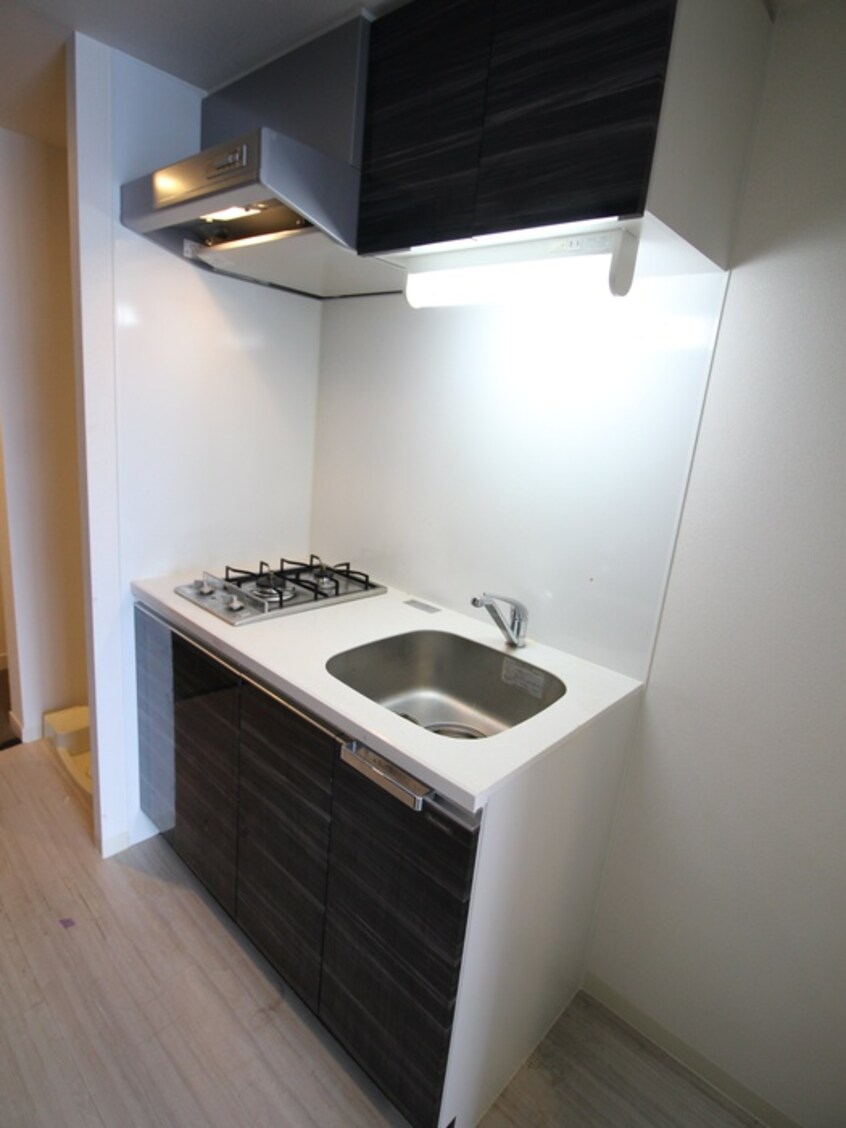 キッチン ﾌﾟﾚｻﾝｽ新大阪ｲｵﾘｱ(902)