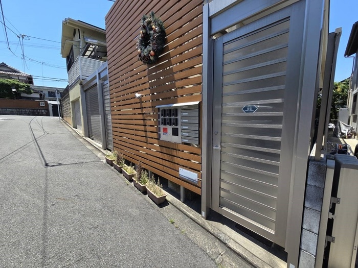 エントランス部分 LA・CALME