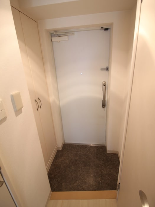 玄関 ルクレ新大阪レジデンス