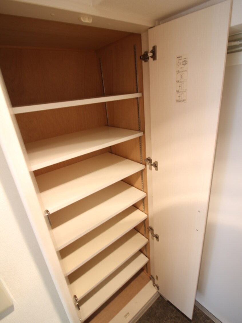 靴箱 ルクレ新大阪レジデンス