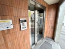 エントランス部分 レオ新高