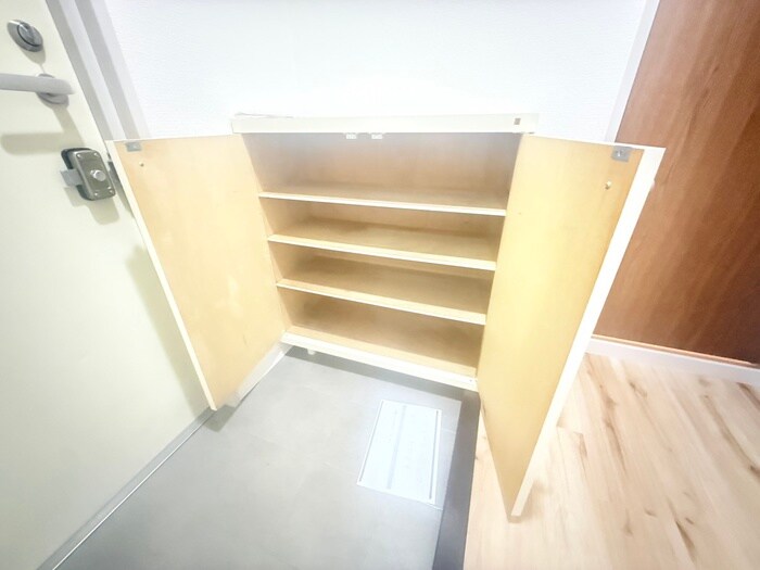 靴箱 メゾン北長尾