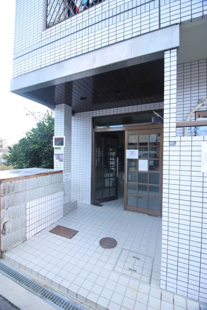 エントランス部分 メゾンエトワ－ル
