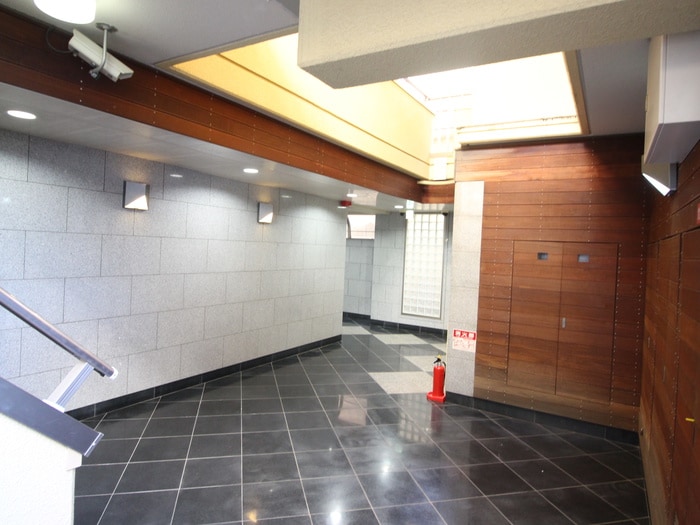 その他 シャルレ服部