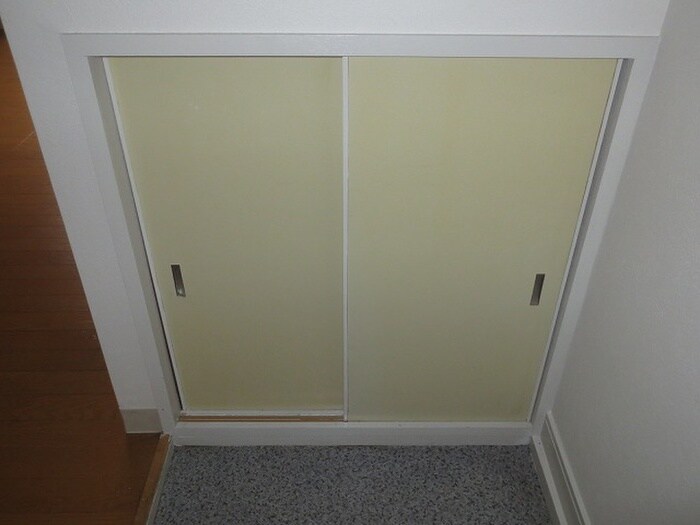 靴箱 吹田アベニュ－