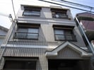 アヴァンツァーレ上新庄の外観