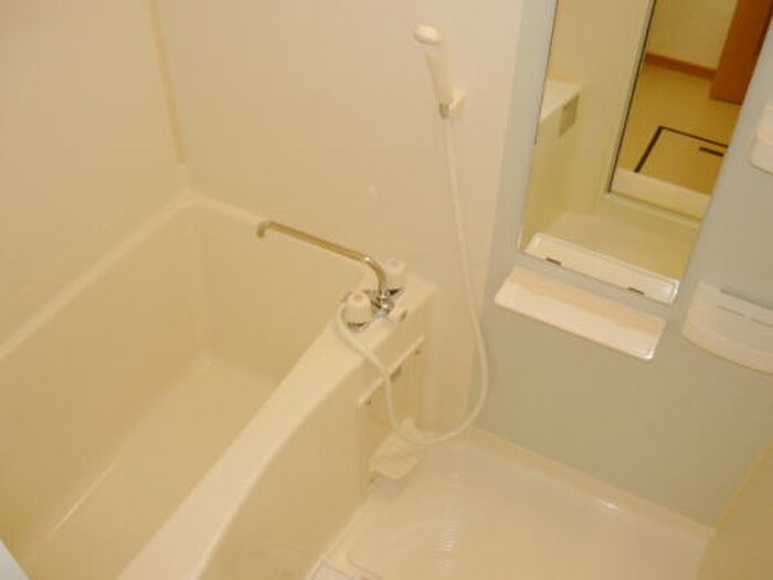 バス／シャワールーム等 アンジェ