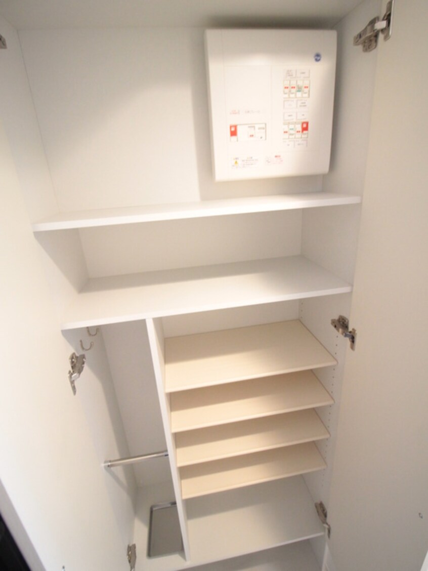 靴箱 ｴｽﾘｰﾄﾞﾚｼﾞﾃﾞﾝｽ大阪ｸﾞﾗﾝﾉｰｽⅡ