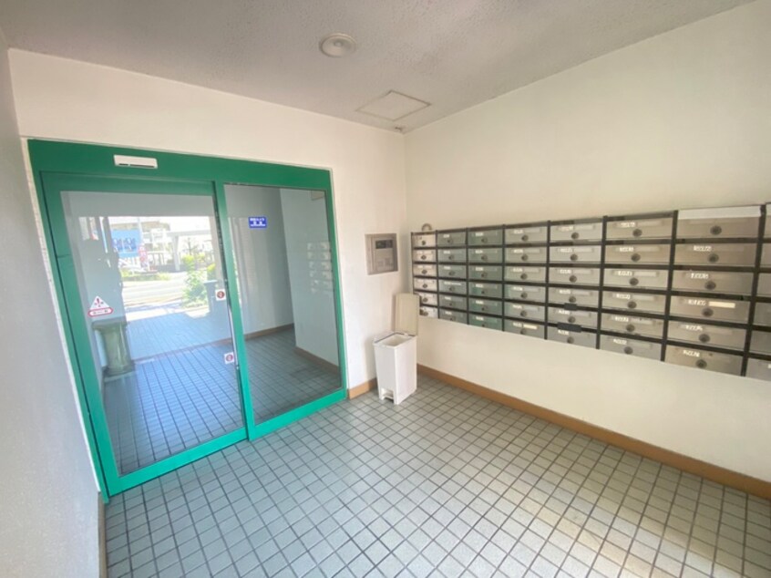 エントランス部分 シェルマンション